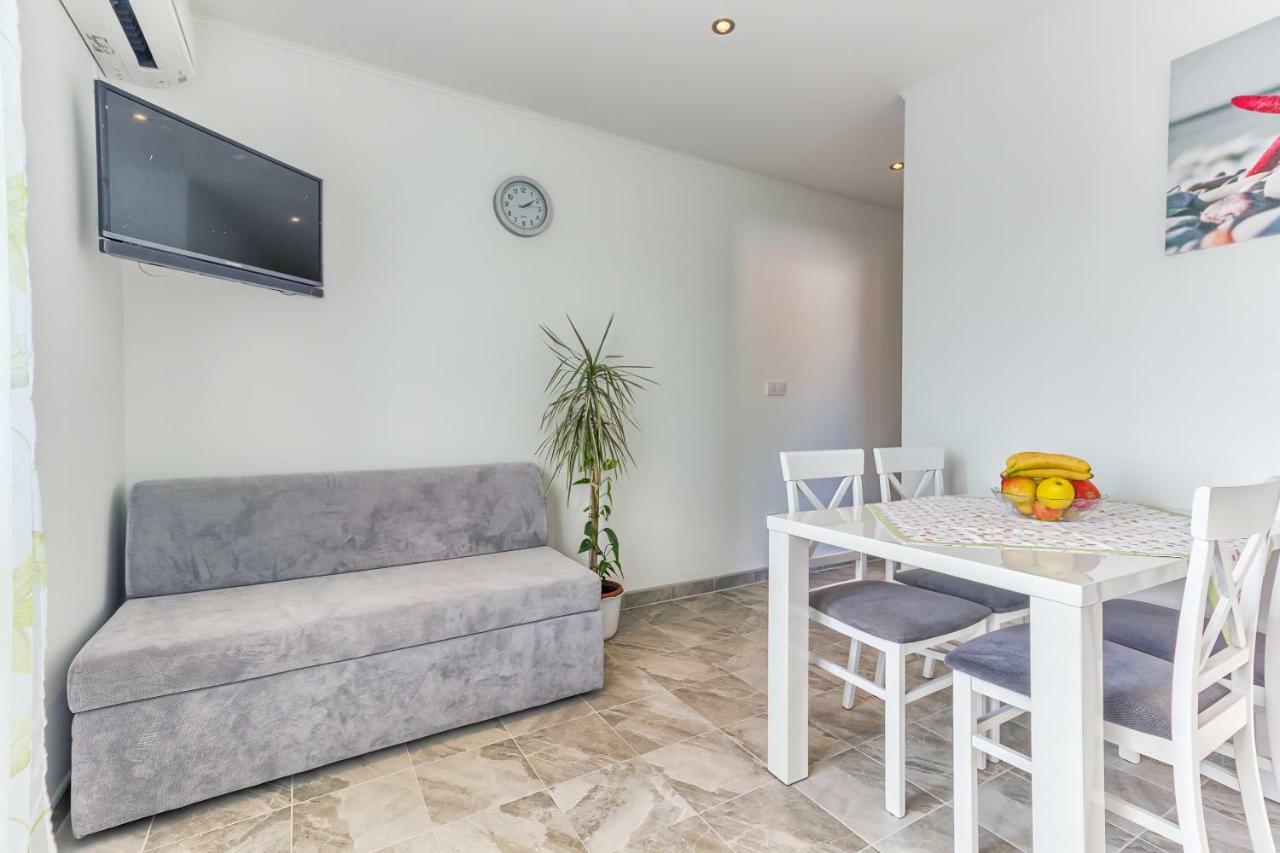 Apartment Adriano Бол Экстерьер фото